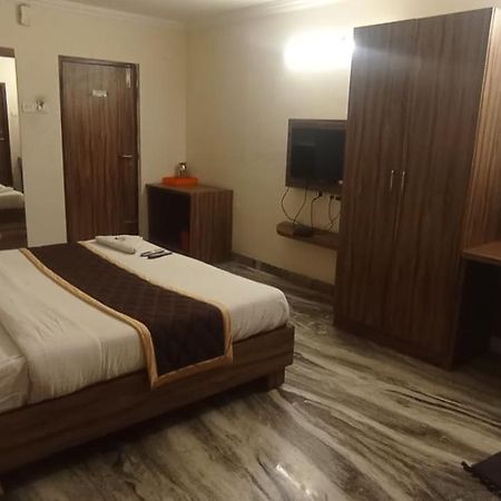 צ'נאי Hotel Raj Meridian, Tambaram מראה חיצוני תמונה