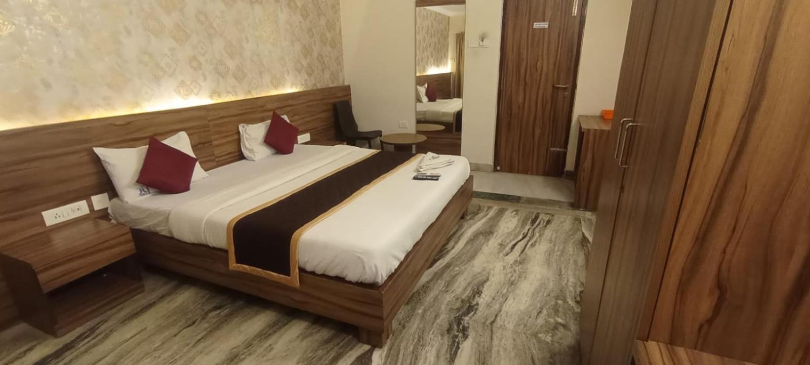 צ'נאי Hotel Raj Meridian, Tambaram מראה חיצוני תמונה